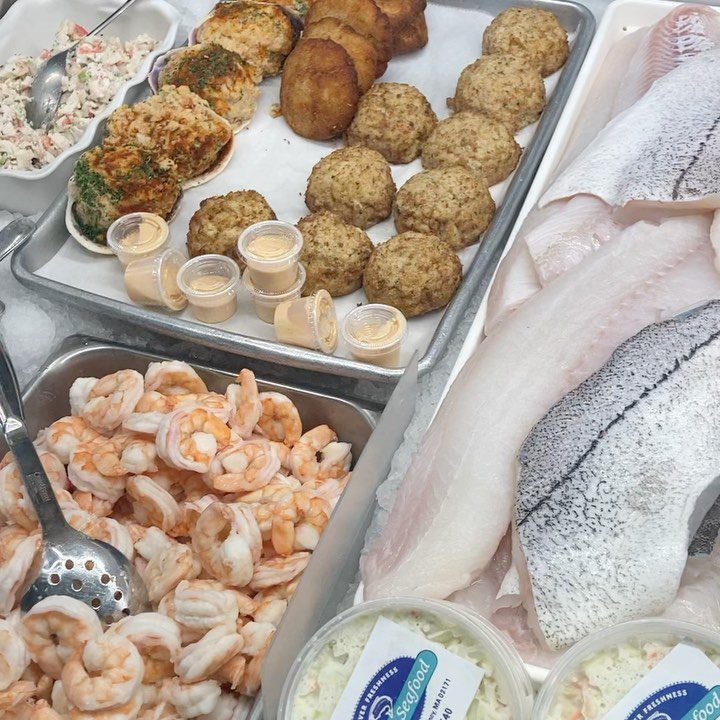 colorfullineupofthefreshestseafoodtakingyouintolabordayweekend1 | Burkes Seafood Colorful line up of the freshest seafood taking you into Labor Day Weekend!