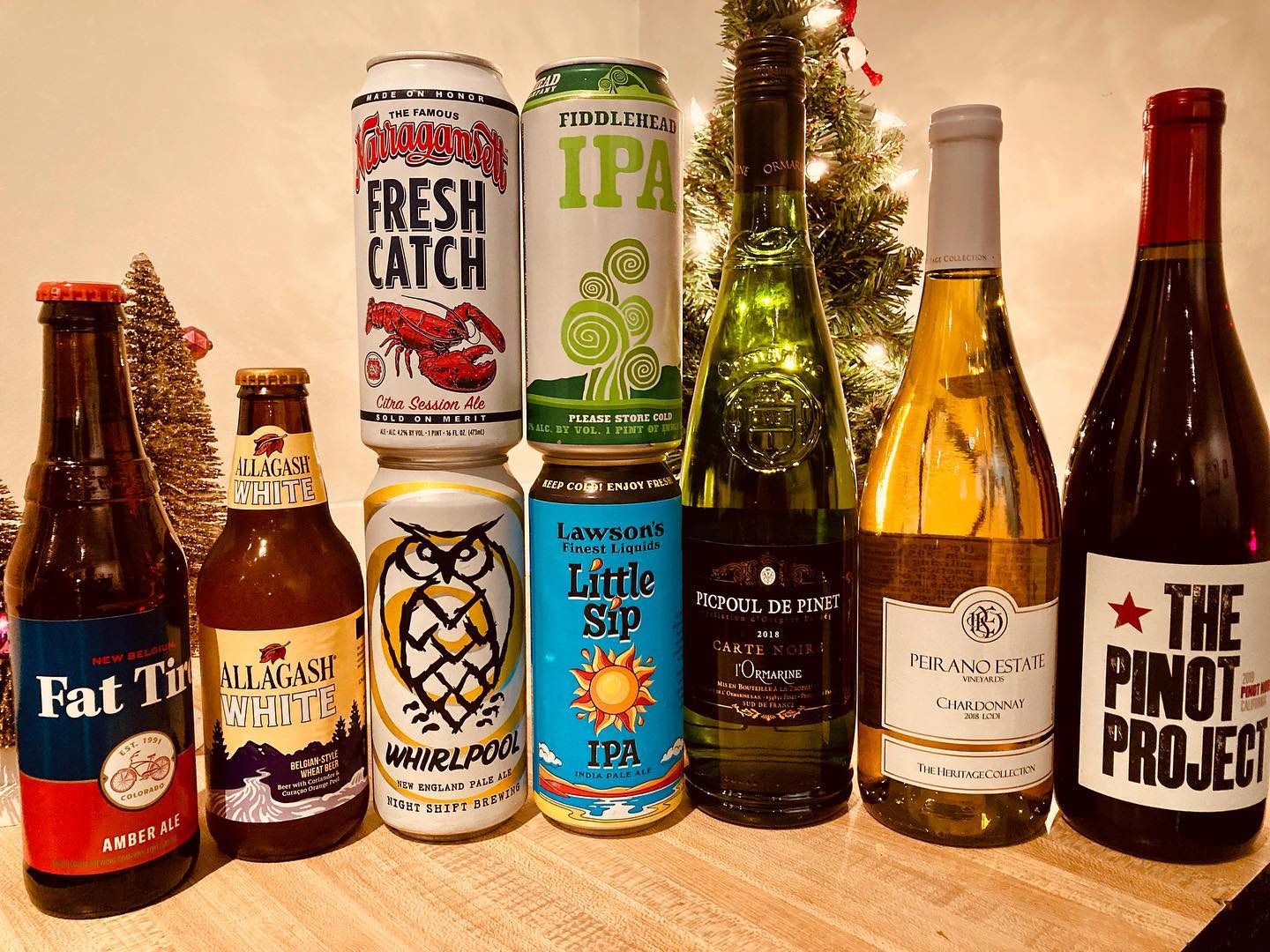 Heading to a holiday party? We’ve got you covered with not just seafood but a great variety of craft beer & wine available TO GO.